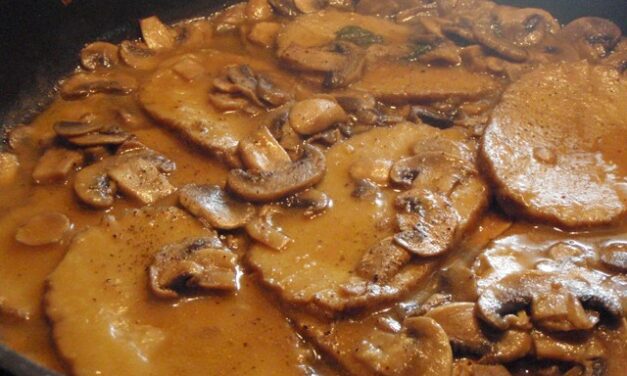 SEITAN CUTLETS WITH MUSHROOMS