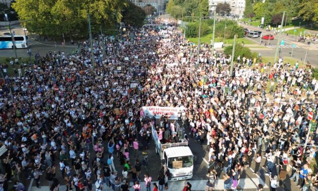 OVER 10,000 ITALIAN ACTIVISTS GATHERED TOGETHER FOR PIGS KILLED IN A SANCTUARY