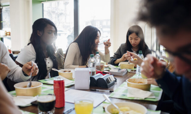 College students choose a vegan diet: what are all the benefits of plant-based eating?